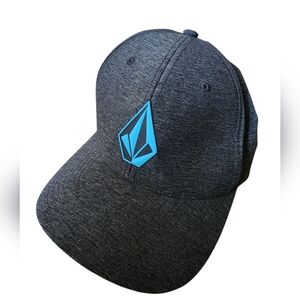 VOLCOM mens full stone flexfit ball cap, size S-M